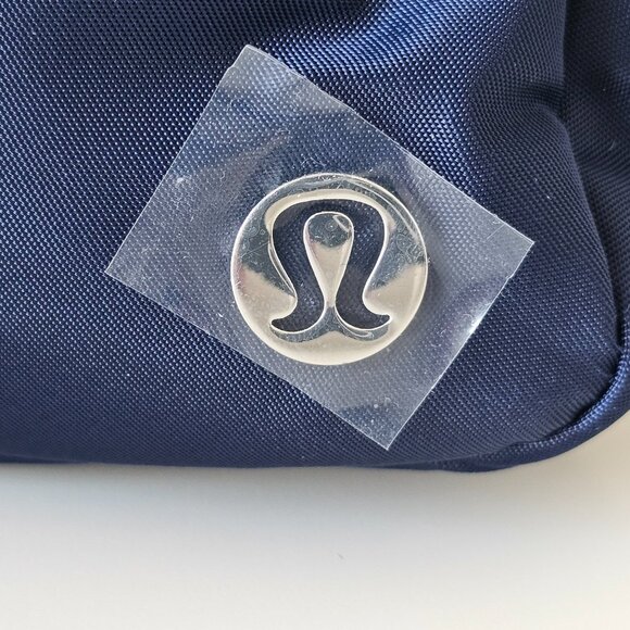 NWT LULULEMON Everywhere Belt Bag Metal Hardware 1L TRNV/SLVR Blue Silver - Picture 7 of 13